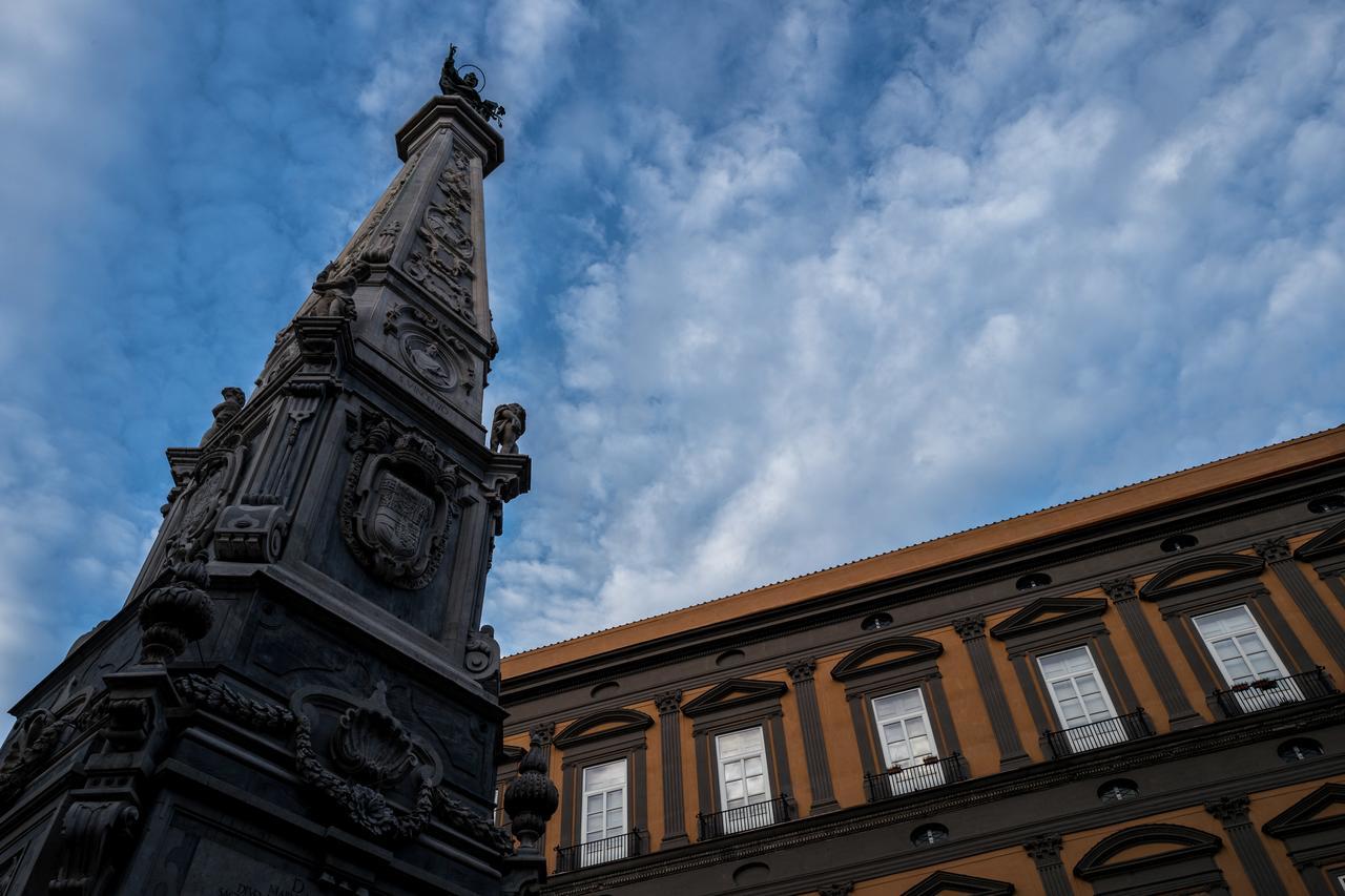 Art Suite Nel Cuore Di Napoli Экстерьер фото