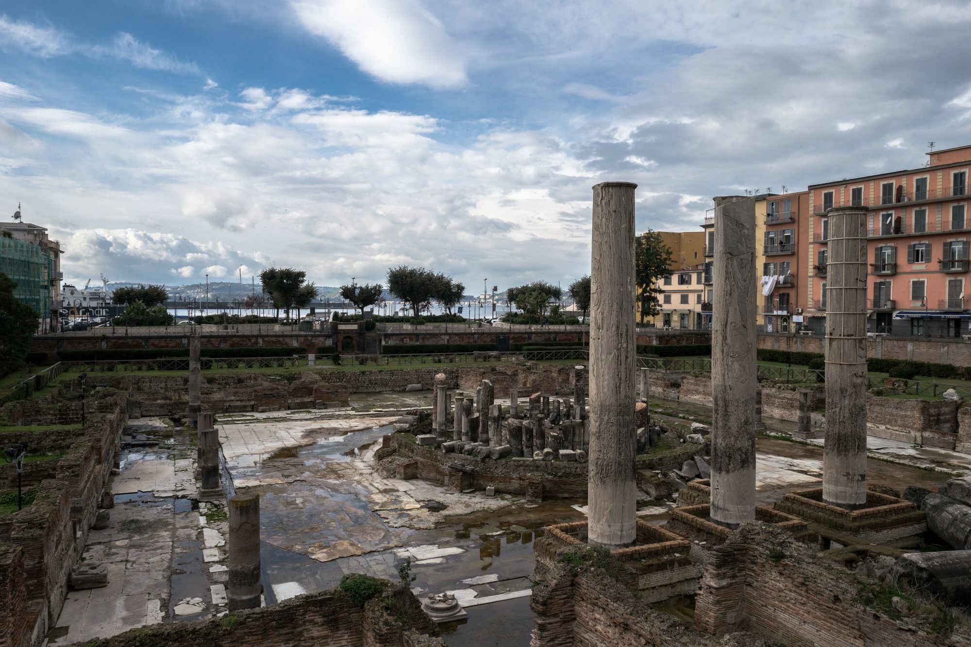 Art Suite Nel Cuore Di Napoli Экстерьер фото